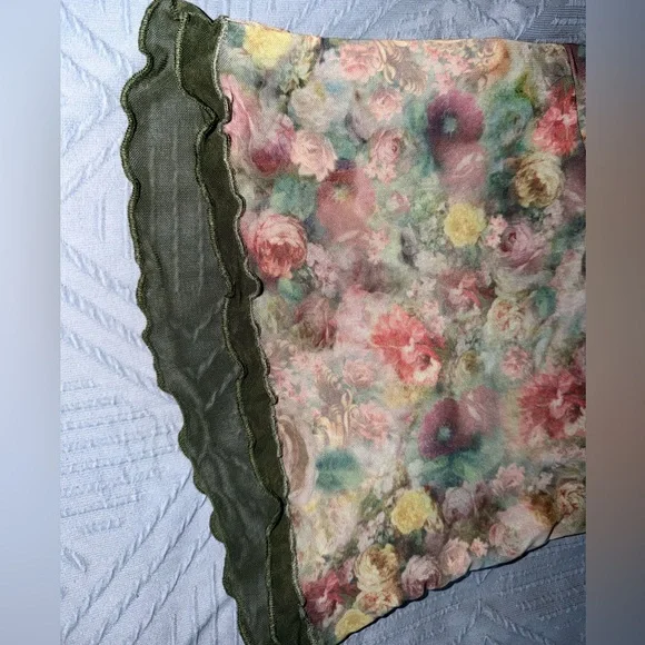 Y2k Floral Sheer V-Neck Cami Tank Top - Green Trim - Picture 3 of 6